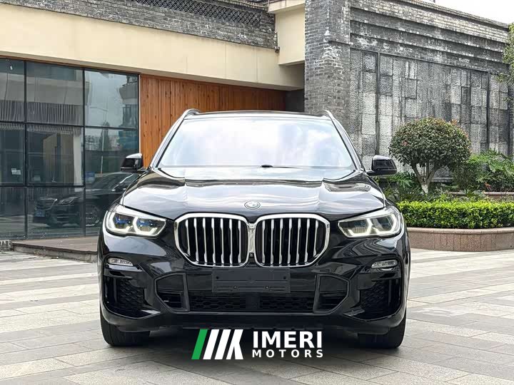 BMW X5 xDrive40i Deluxe Version M - ავტომობილი ჩინეთიდან