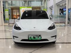 Tesla Model Y Rear-Wheel Drive - ფოტო 2
