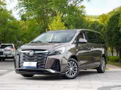 Buick GL8 2023 Land Business Class Comfort Edition - ფოტო 1
