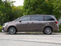 Buick GL8 2023 Land Business Class Comfort Edition - ფოტო 5