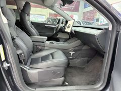 Tesla Model Y Rear-Wheel Drive - ფოტო 18