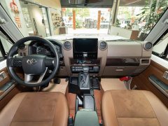 Toyota Land Cruiser (Import) LC71 4.0L Automatic - ფოტო 8