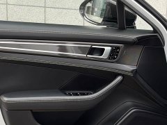 Porsche Panamera E-Hybrid 2018 Panamera Turbo S E-Hybrid Sport Turismo 4.0T - ფოტო 12