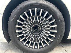 Zeekr 009 Six-Seat Executive AWD 108kWh - ფოტო 12