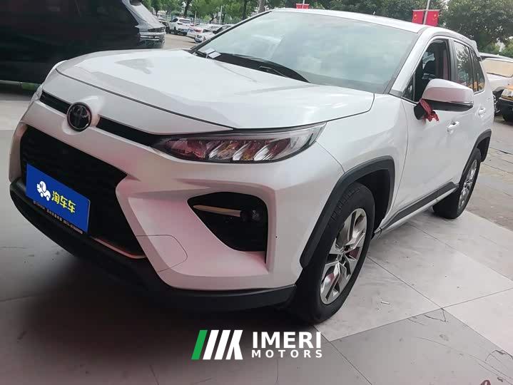 Toyota Vland 2.0L CVT FWD Luxury Plus