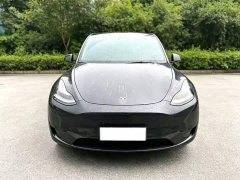 Tesla Model Y Rear-Wheel Drive - ფოტო 2