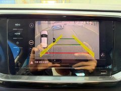 Volkswagen Taos 280TSI FWD Luxury Smart Connected Edition - ფოტო 13