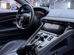 Aston Martin DB12 2025 4.0T V8 Coupe - ფოტო 18