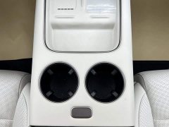 Li Auto i8 Standard Edition - ფოტო 18