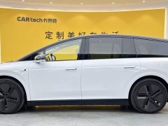 Li Auto i8 Standard Edition - ფოტო 5