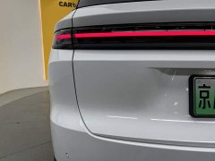 Li Auto i8 Standard Edition - ფოტო 9