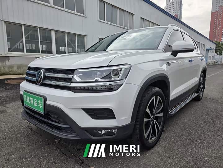 Volkswagen Touareg 280TSI FWD Luxury Plus - ავტომობილი ჩინეთიდან