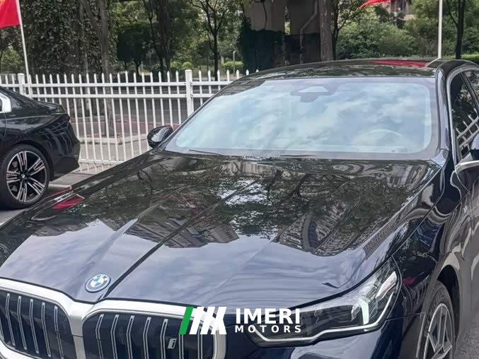 BMW i5 eDrive 35L M Sport Package - ავტომობილი ჩინეთიდან