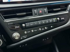 Lexus ES 2022 300h Premium Edition - ფოტო 16