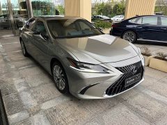 Lexus ES 300h Executive - ფოტო 3