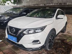 Nissan Qashqai 2.0L CVT Luxury - ფოტო 1