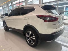 Nissan Qashqai 2.0L CVT XV Premium Luxury - ფოტო 5