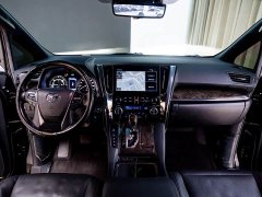 Toyota Vellfire Crown Hybrid 2.5L HV Luxury Edition - ფოტო 11