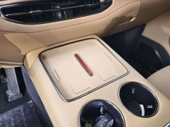 FAW Hongqi HQ9 PHEV 2.0T 4WD Prestige Edition - ფოტო 12