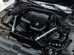BMW 5 Series 525Li M Sport Package - ფოტო 11