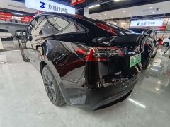 Tesla Model Y Rear-Wheel Drive - ფოტო 9