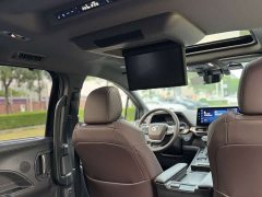 Toyota Sienna 2021 2.5L Hybrid Platinum Edition - ფოტო 13