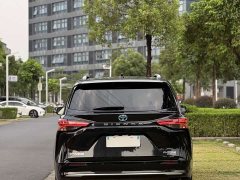 Toyota Sienna 2021 2.5L Hybrid Platinum Edition - ფოტო 14