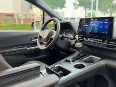 Toyota Sienna 2021 2.5L Hybrid Platinum Edition - ფოტო 8