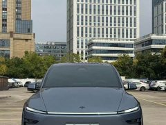Tesla Model Y L Long Range All-Wheel Drive - ფოტო 1