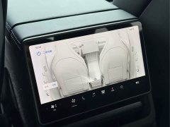 Tesla Model Y L Long Range All-Wheel Drive - ფოტო 7