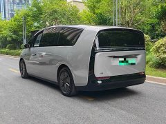 Li Auto MEGA Home Family Edition - ფოტო 4