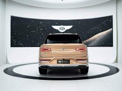 Bentley Bentayga 4.0T V8 Long Wheelbase - ფოტო 5