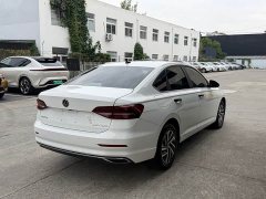 Volkswagen Lavida 1.5L Automatic Comfort - ფოტო 13