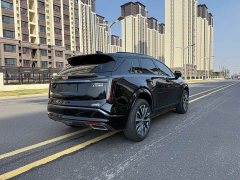 Cadillac XT5 2.0T Luxury - ფოტო 11