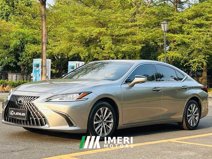 Lexus ES 260 Excellence Edition