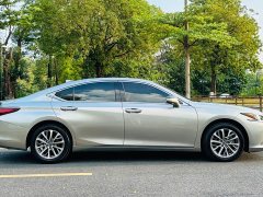 Lexus ES 260 Excellence Edition - ფოტო 12