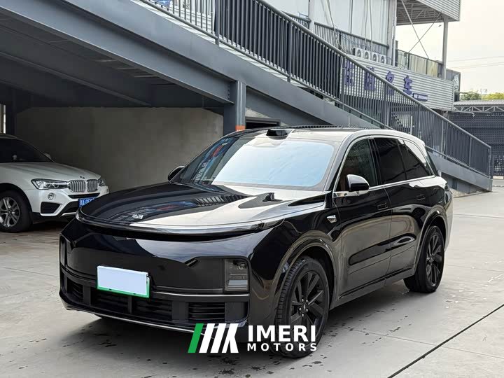 Li Auto L8 Max - ავტომობილი ჩინეთიდან