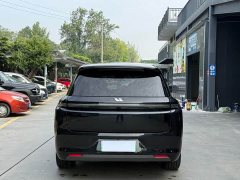 Li Auto L8 Max - ფოტო 13