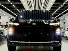 NIO ES8 2026 Six-Seat Executive Luxury Edition - ფოტო 2