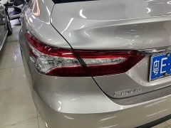 Toyota Camry 2.0G Luxury - ფოტო 12