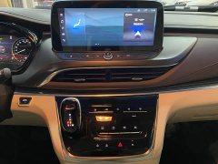 Buick GL8 2022 Land Executive Cabin 652T Luxury - ფოტო 11