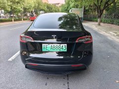 Tesla Model Y Rear-Wheel Drive - ფოტო 10