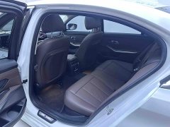 BMW 3 Series 320Li M Sport Package - ფოტო 10
