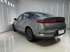 BYD Qin PLUS 2025 DM-i Smart Drive 128KM Entry-Level - ფოტო 9