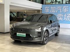 Volvo XC70 Plug-in Hybrid 2026 Two-Wheel Drive Long Range Core - ფოტო 1