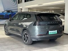 Volvo XC70 Plug-in Hybrid 2026 Two-Wheel Drive Long Range Core - ფოტო 9