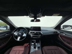 BMW 5 Series 530Li Premier M Sport Package - ფოტო 2
