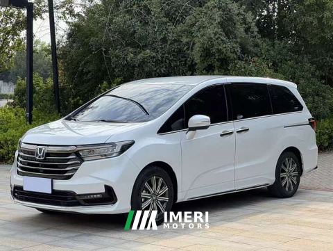 2025 Honda Odyssey 2.0L e:HEV Sharp Comfort Edition