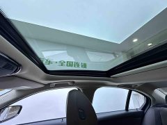 BMW 3 Series 320i M Sport Package - ფოტო 17