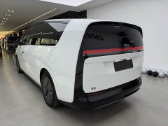 Li Auto Li Xiang MEGA 2024 Ultra - ფოტო 4